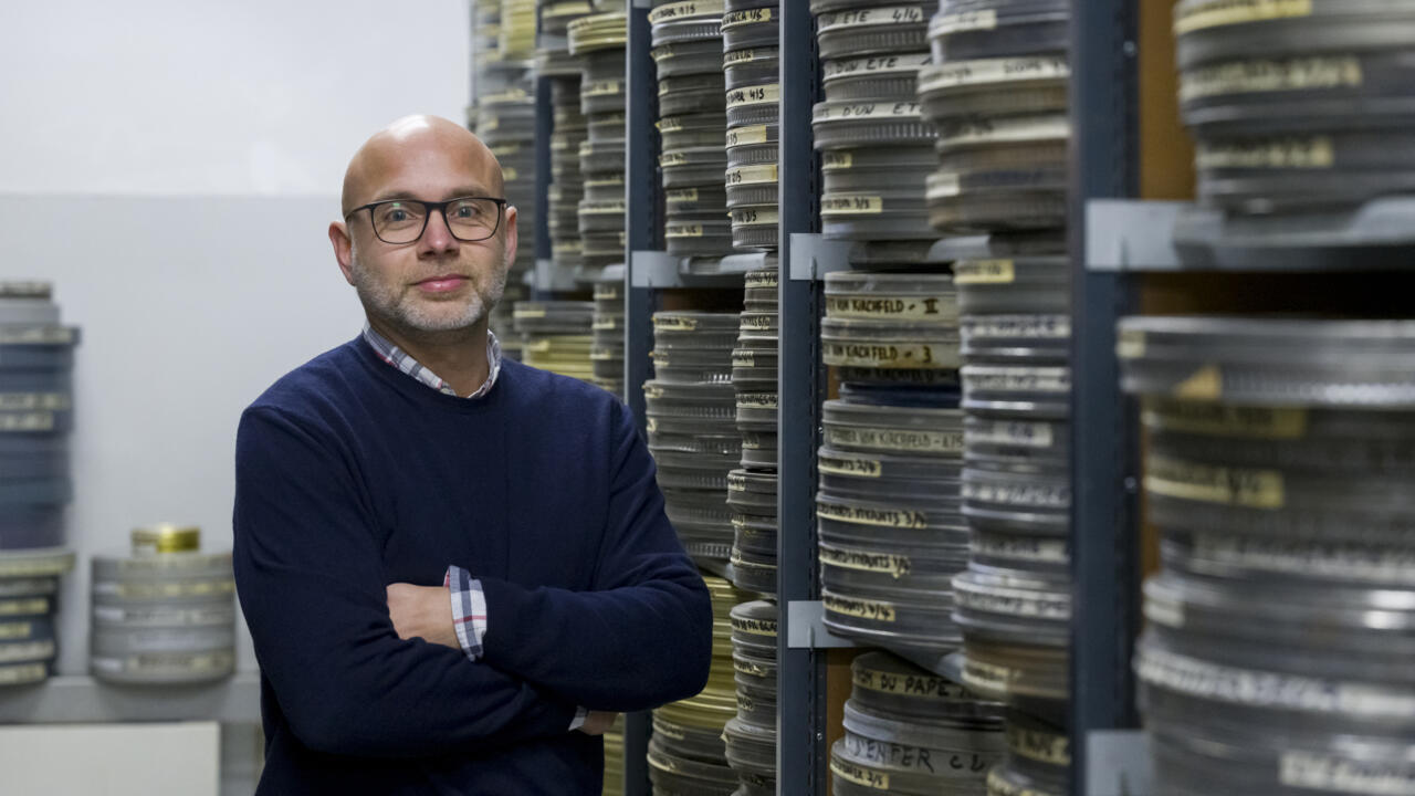 The fabulous treasure of two volcano freaks on their way to Hollywood