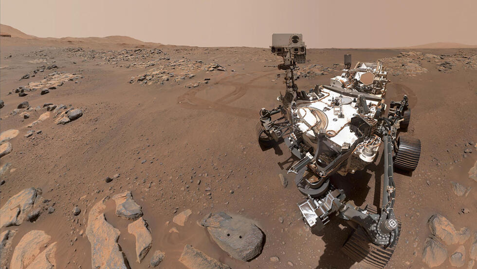 Photo du rover Perseverance sur Mars, en opération le 10 septembre 2021.
