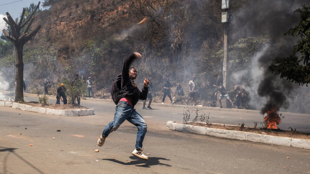 Madagascar president sacks government after days of deadly unrest