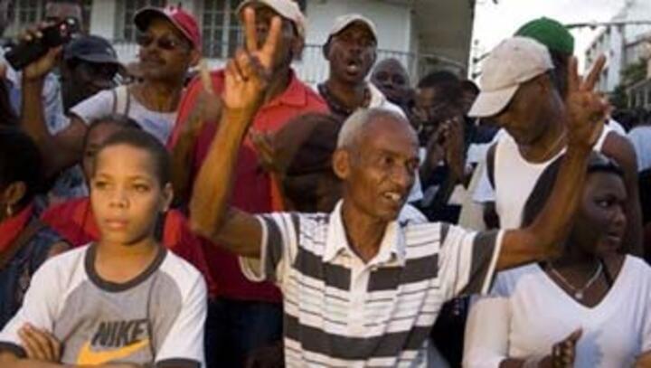 Guadeloupe strike goes on while economy sinks