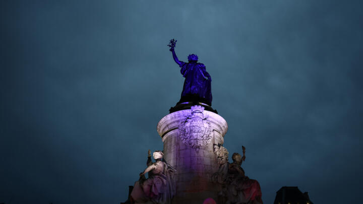 Dancers perform emotional choreography at 2015 Paris terror attack commemoration