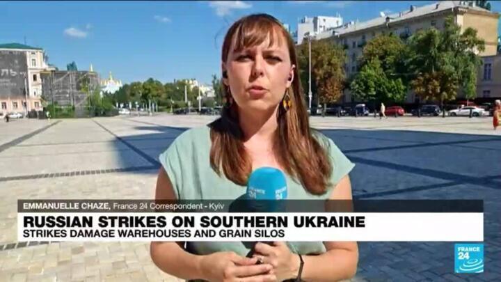 Cargo ship exits Ukraine port despite threat from Russian navy