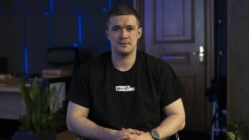 Zelensky names new defence minister as Ukraine evacuates frontline zones