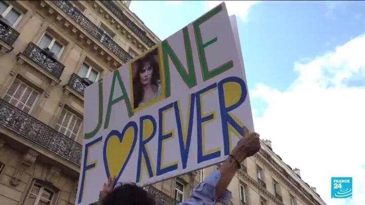 Large crowd gives last tribute to Jane Birkin, France's favourite englishwoman