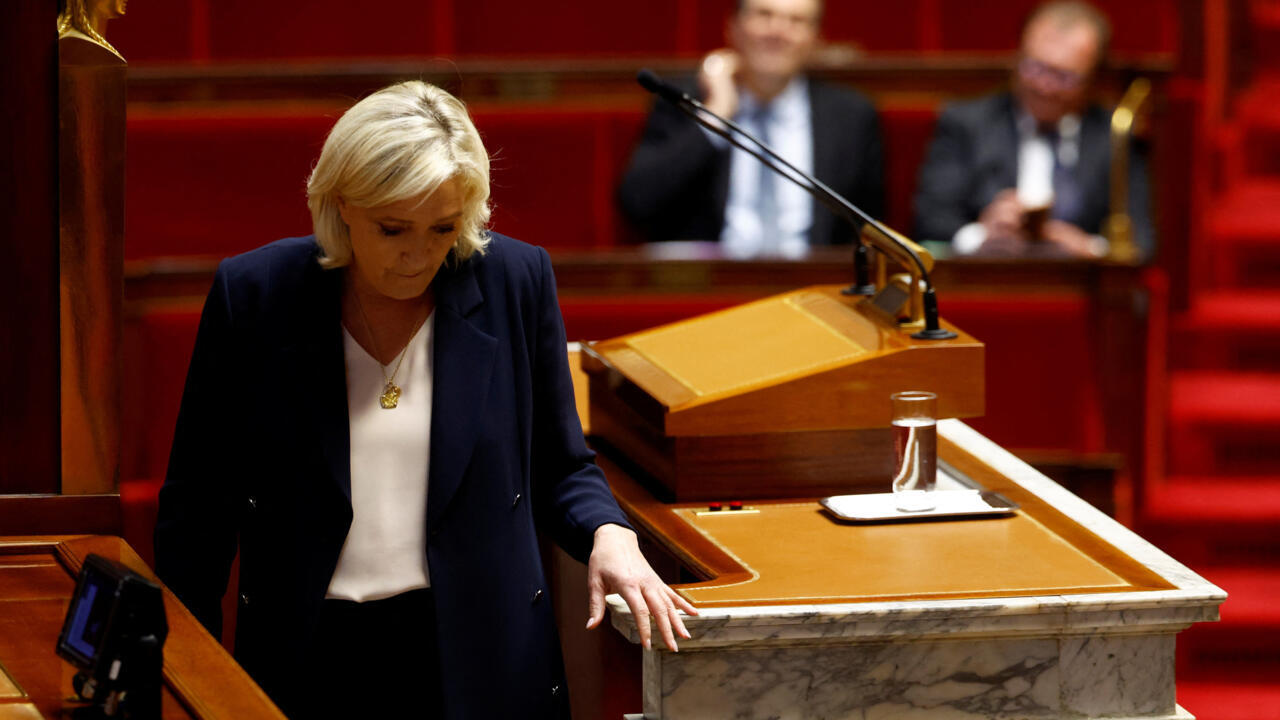 Francia: la Fiscalía pide cinco años de prisión e inhabilitación política  para Marine Le Pen