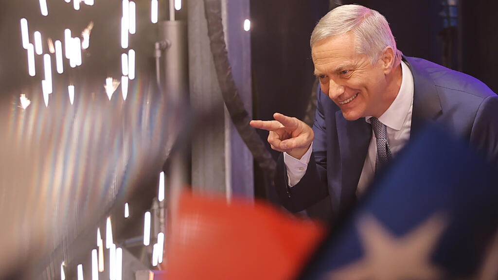 انضمت شيلي إلى جيرانها في أميركا اللاتينية في انتخاب رئيس متشدد