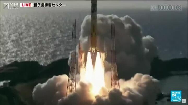 Japan space launch: HII-A rocket carrying lunar lander, x-ray telescope