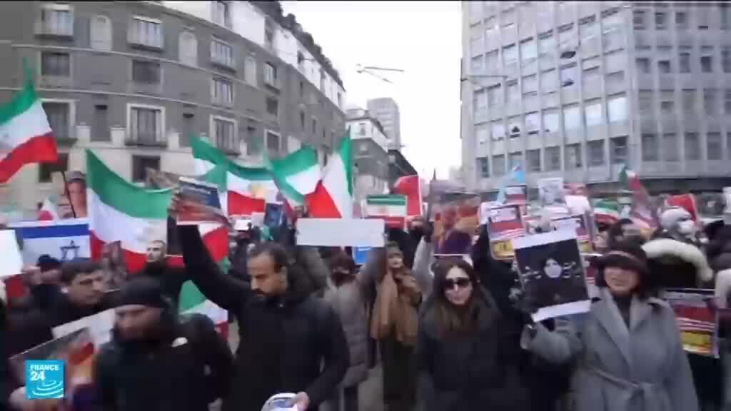 احتجاجات إيران تتصاعد في مدن عدة.. ما هي ردود فعل الإيرانيين في الخارج؟