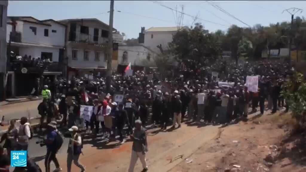 سقوط 22 قتيلا في مدغشقر خلال احتجاجات مناهضة للحكومة