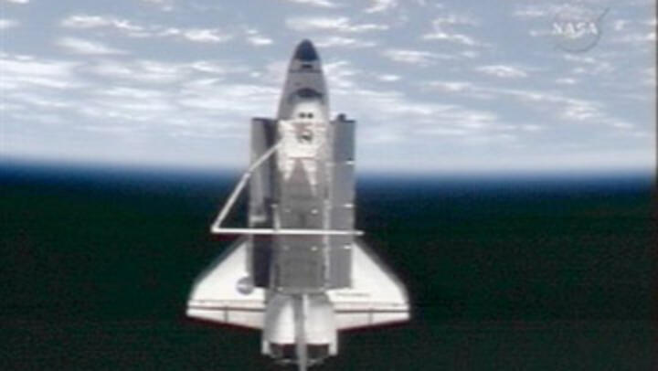 その他 Shuttle Discovery&#39;s Historic Mission [HD DVD] Amazon.com: HDNet World Report - Shuttle Discovery's