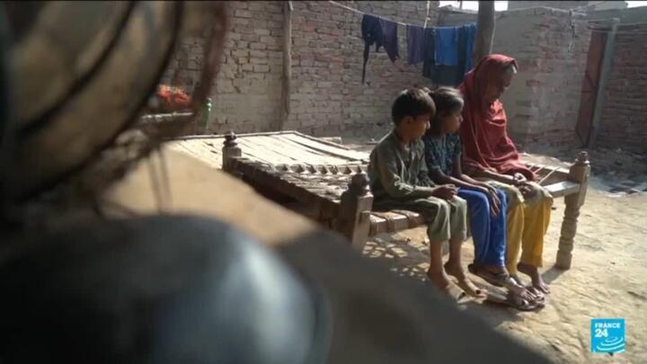 Pakistan faces rapid HIV spread due to unsafe medical practices