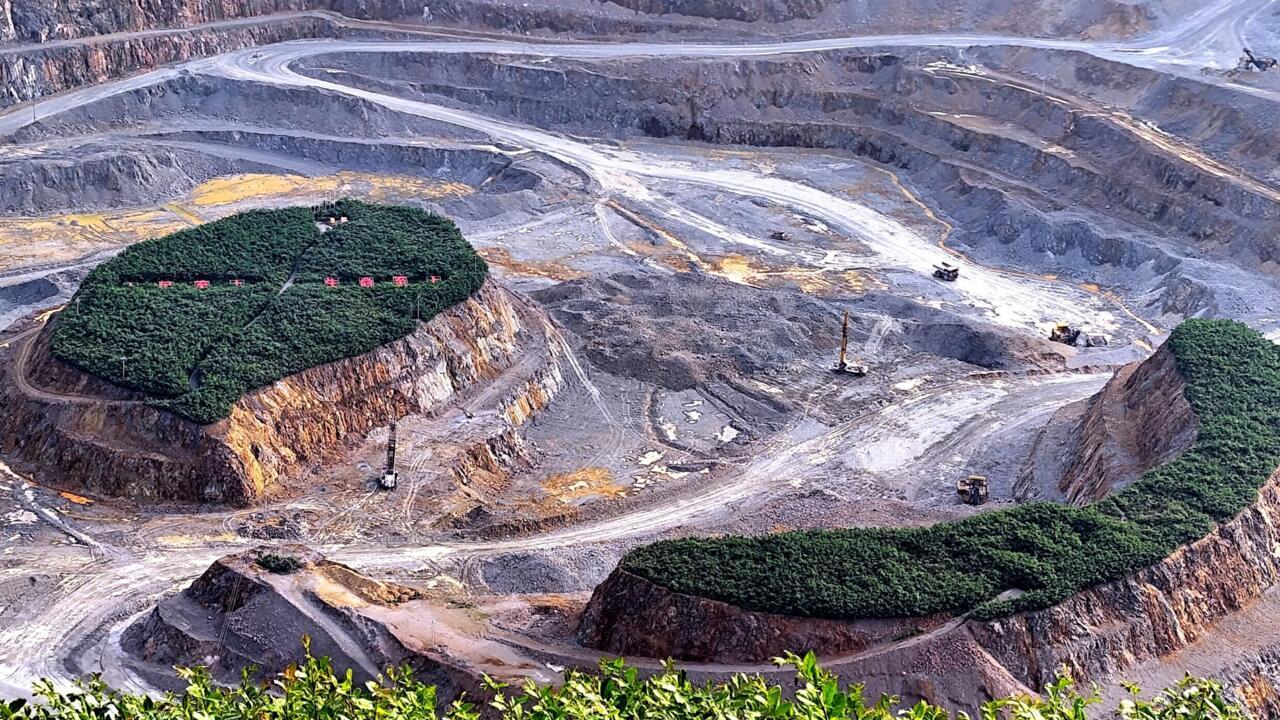 france24.com - Australian mining giant BHP drops Anglo American takeover bid