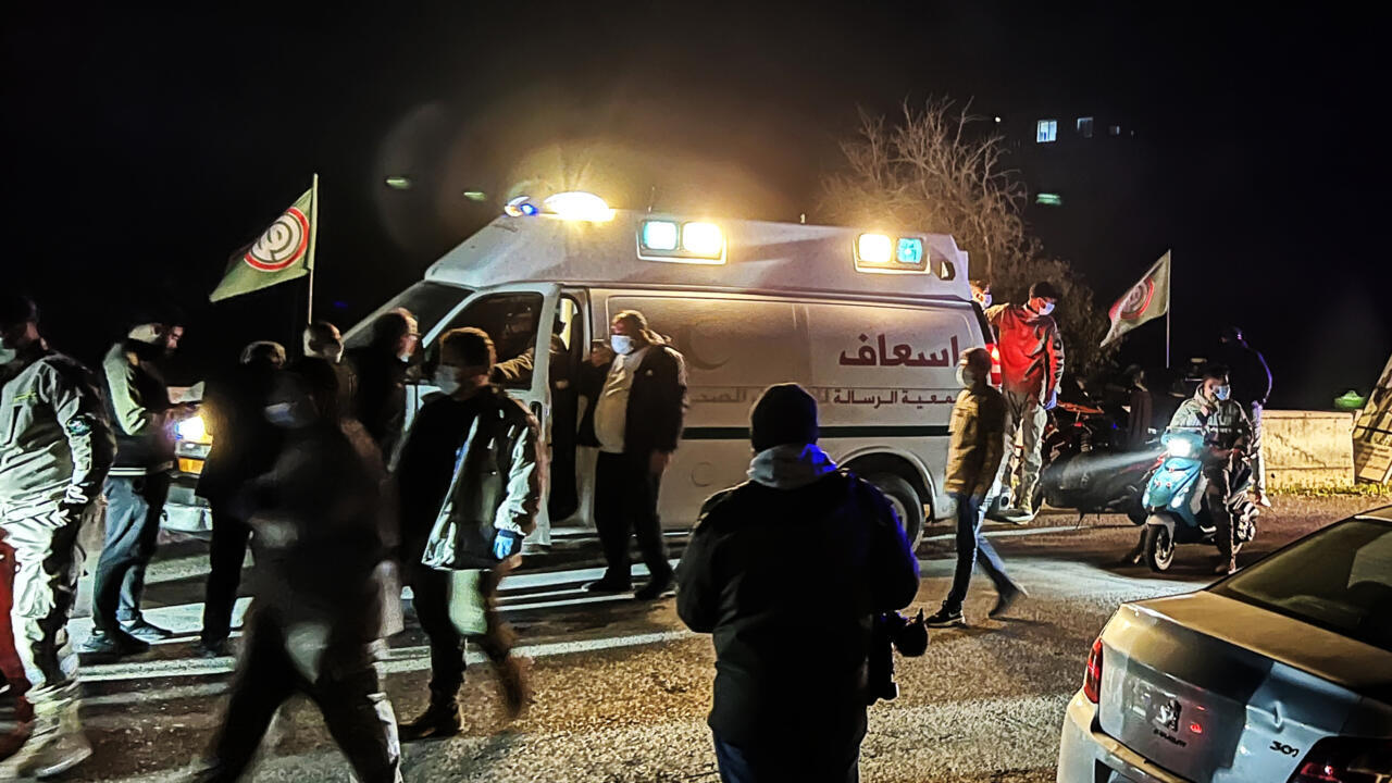 الجيش الإسرائيلي يشن ضربات في جنوب لبنان وشرقه بعد تحذير بوجوب إخلاء أربع قرى