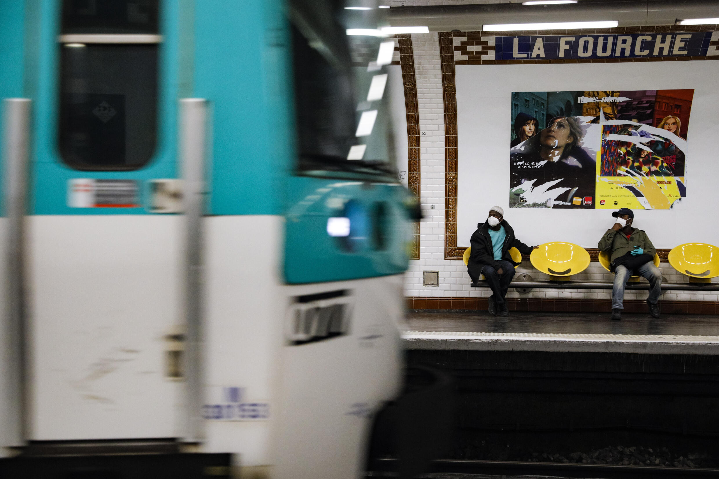 La station de métro La Fourche à Paris, le 24 avril 2020.