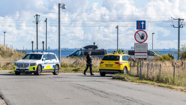 Danish police and Danish Security and Intelligence Service (PET) at DSB on Kystvejen by Copenhagen Airport, Tuesday, Sept. 23, 2025.