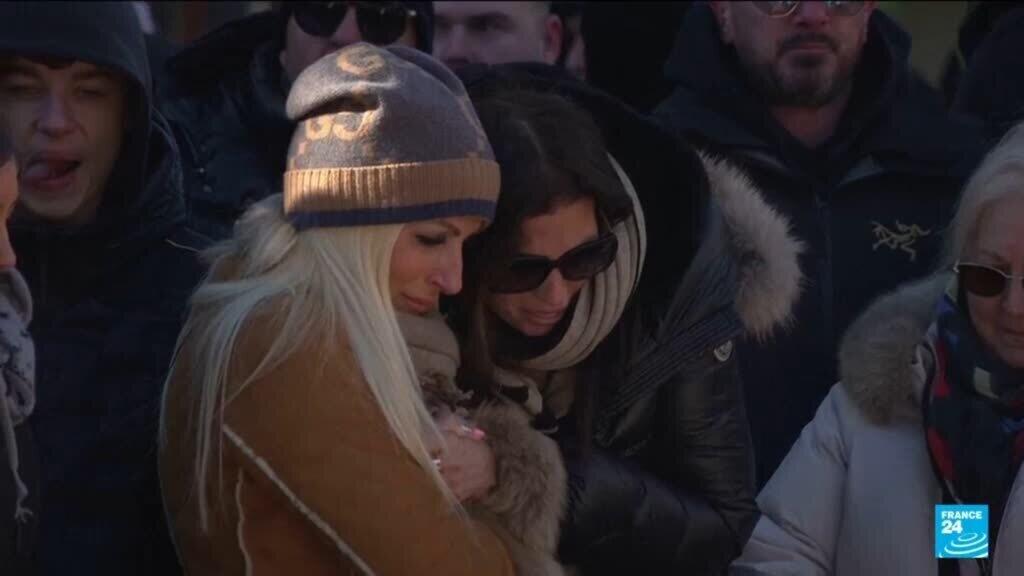 Fire in Switzerland: Crowd gathers for deadly fire victims