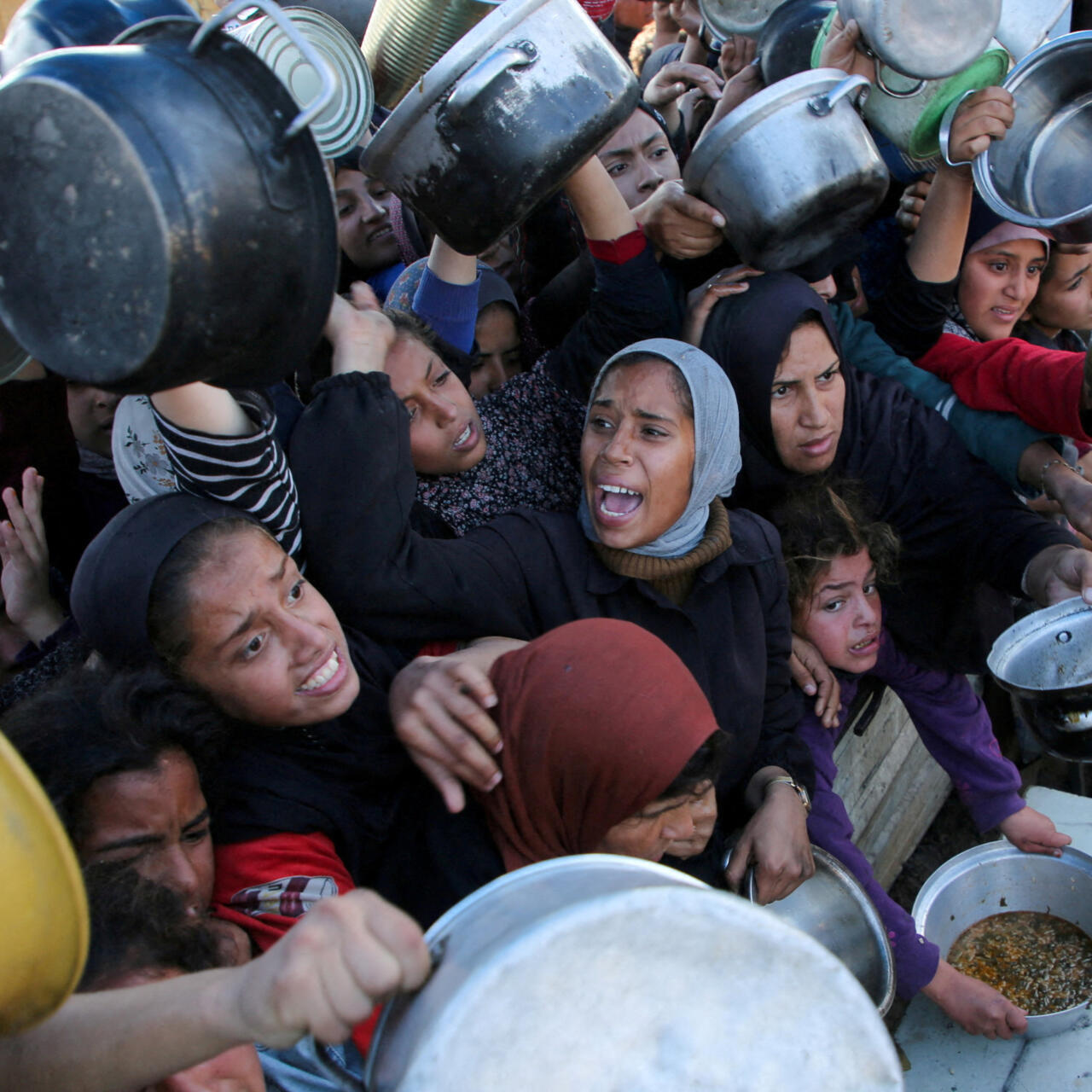 Más de 100 grupos de ayuda advierten que la “hambruna masiva” se extiende por Gaza