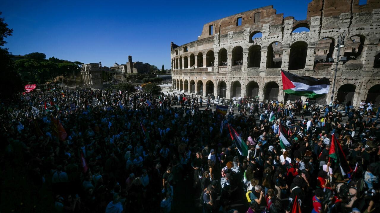 حشود في روما دعما للفلسطينيين