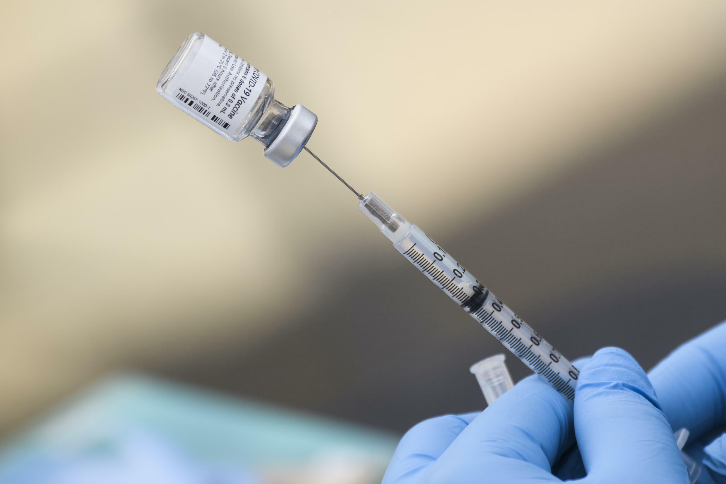 Los Angeles To Make Covid Vaccines Compulsory For Schoolkids France 24 Los Angeles To Make Covid Vaccines Compulsory For Schoolkids France 24