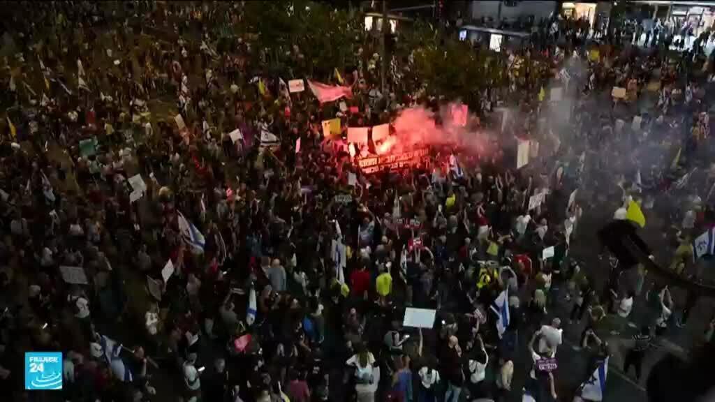 آلاف المتظاهرين في تل أبيب يطالبون بإنهاء الحرب في غزة والإفراج عن الرهائن