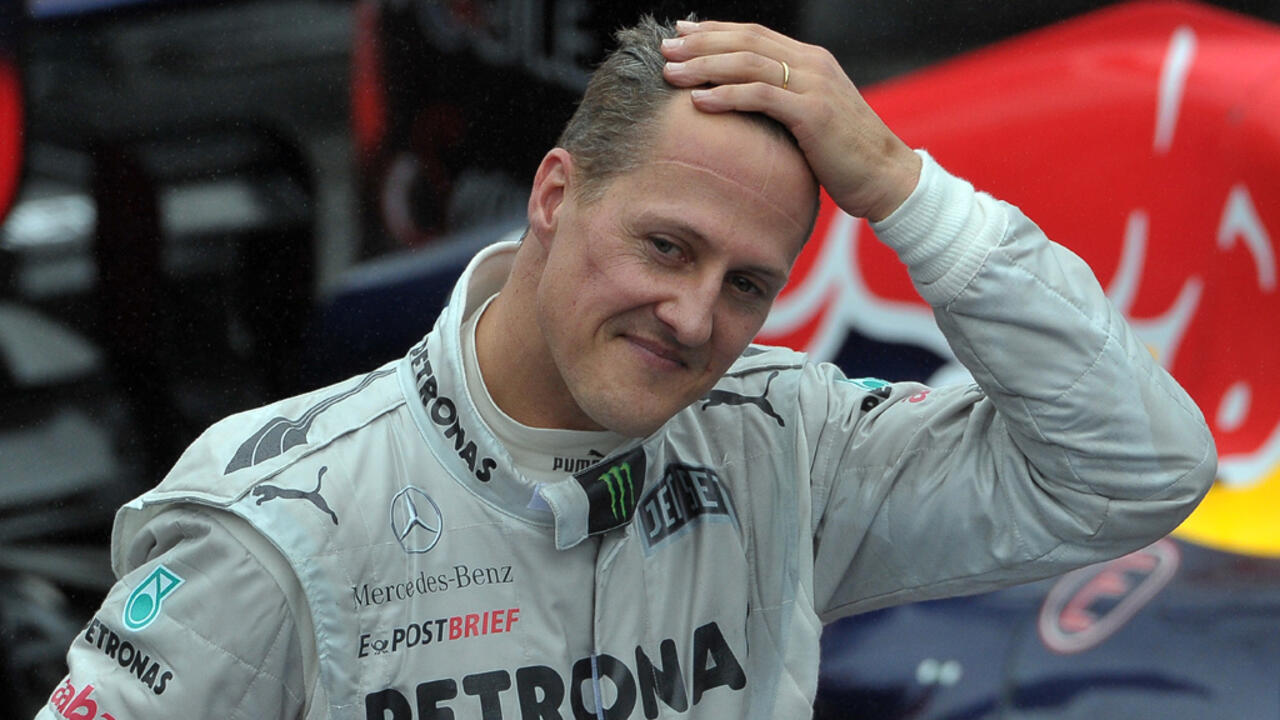 Les médecins divisés sur une possible sortie de coma de Schumacher