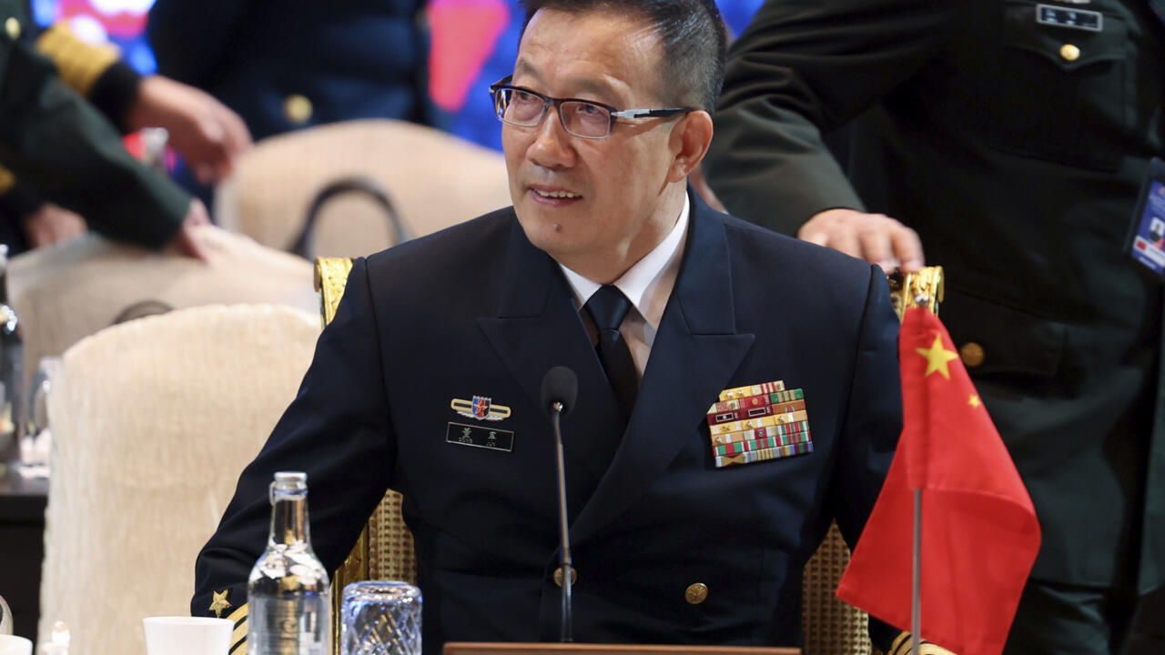 وزير الدفاع الصيني يسعى لإرساء "ثقة" مع الولايات المتحدة ويحذرها بشأن تايوان