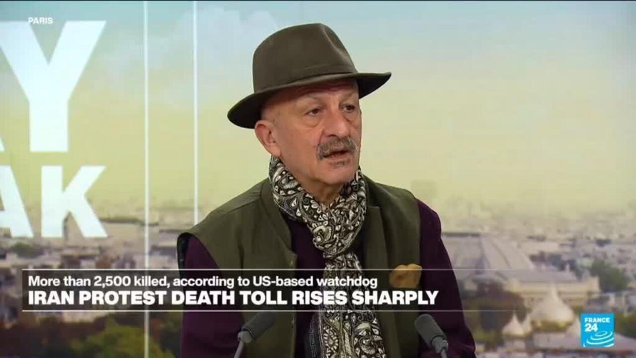 De veelgeprezen Frans-Iraanse fotojournalist vraagt Macron om ‘actie te ondernemen’ tegen het Iraanse regime