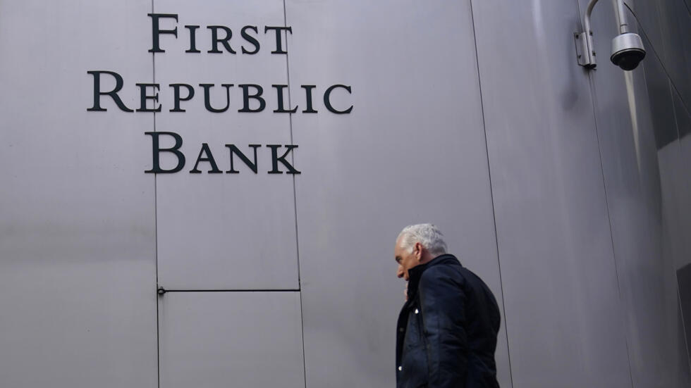 US regulators seize First Republic Bank, to be acquired by Chase