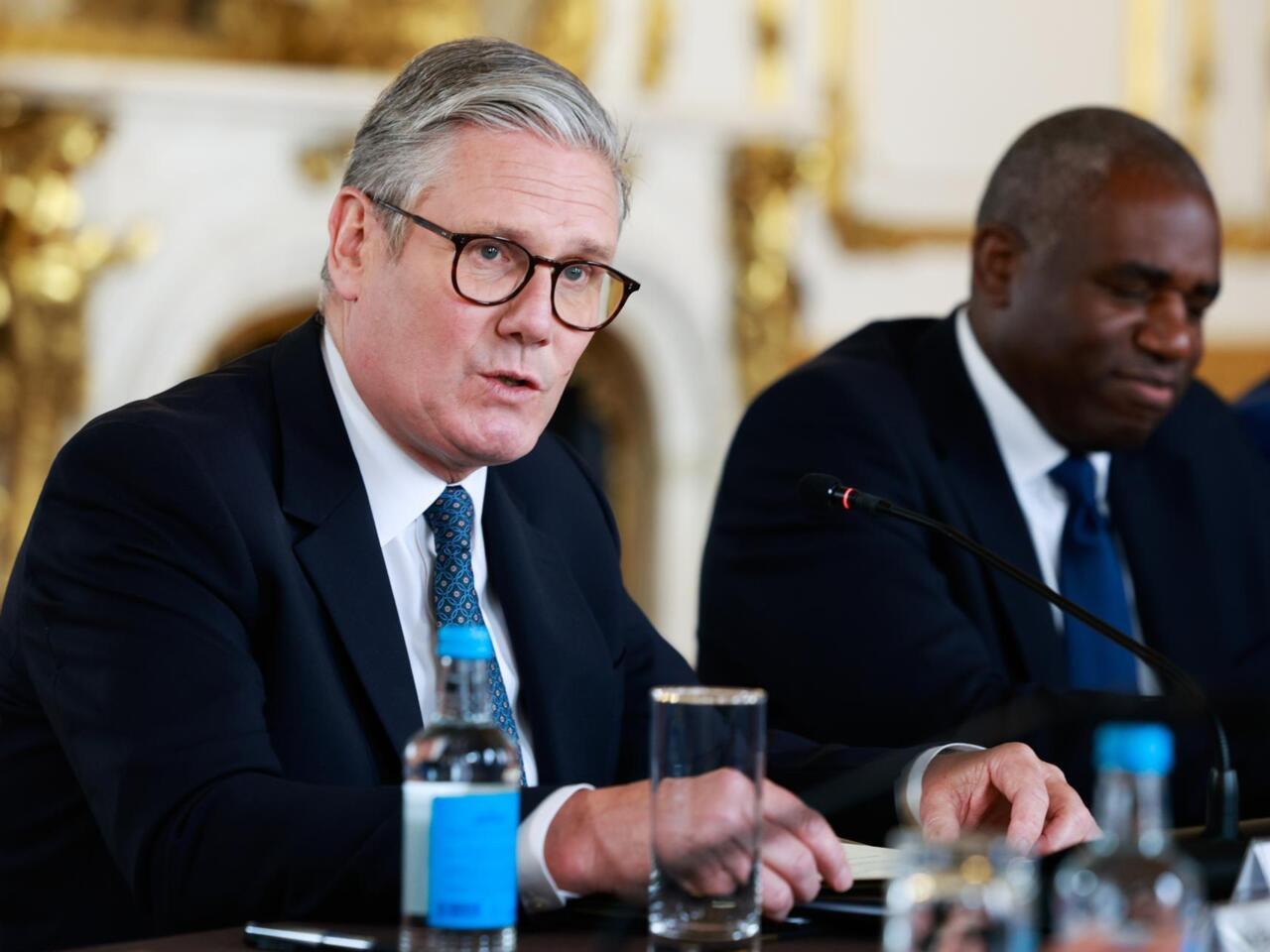 Londres pausa negociación de acuerdo comercial con Israel e impone sanciones por hostilidades en Gaza