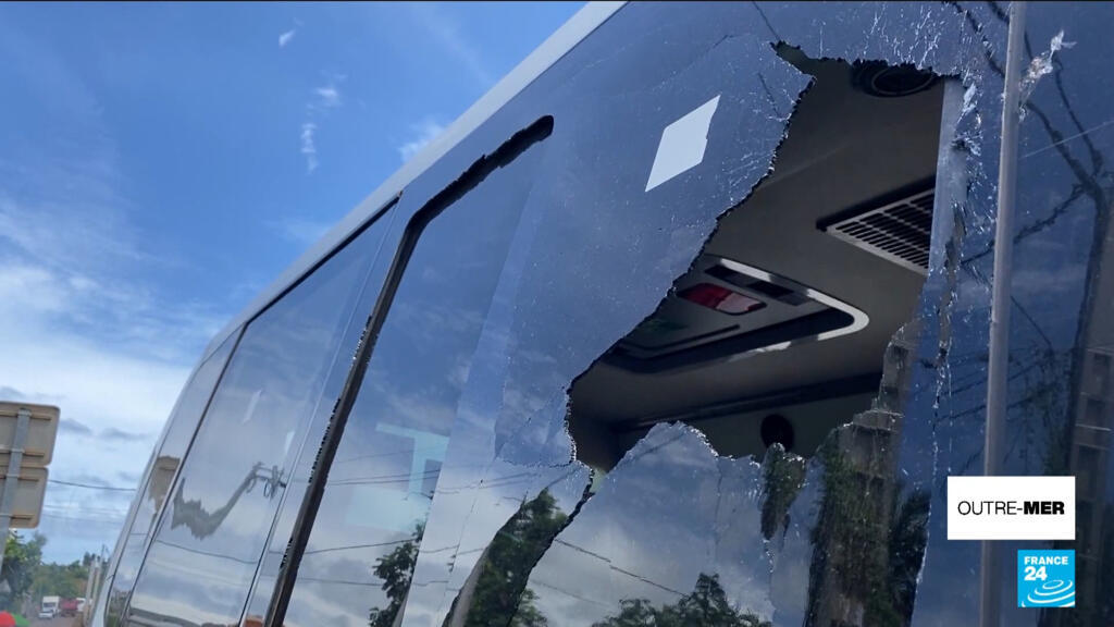 À Mayotte, les bus scolaires victimes de jets de pierre récurrents
