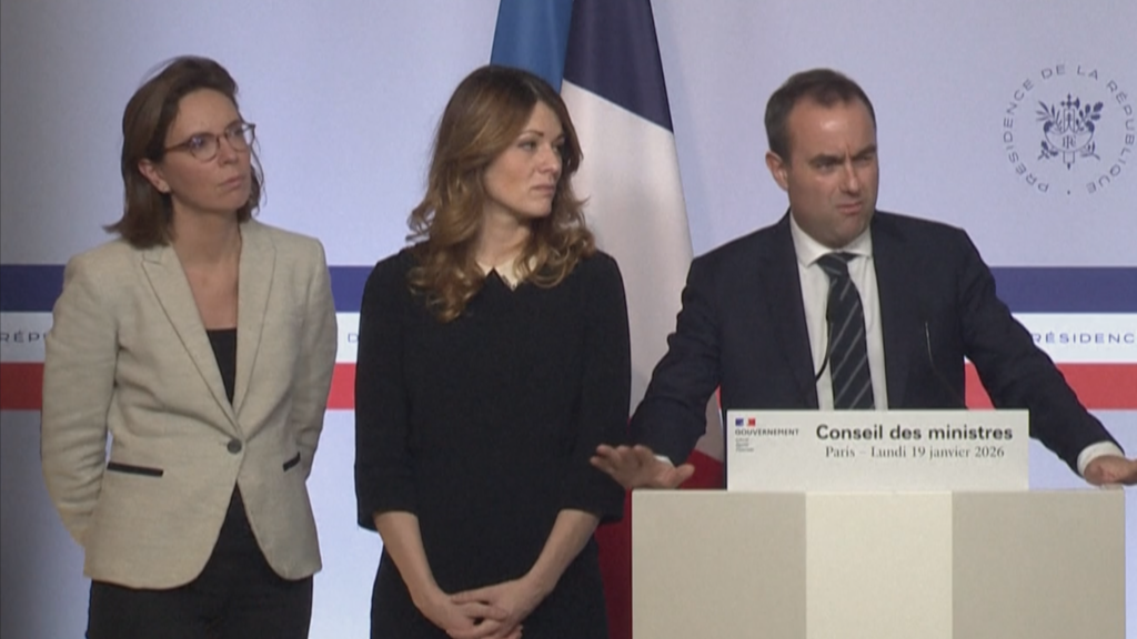 Budget 2026 : L'exécutif dégaine le 49-3 mais travaille toujours sa copie