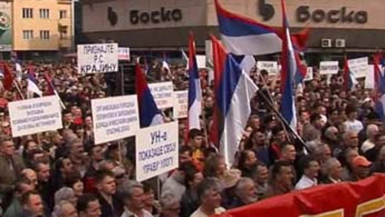 Kosovo protests hit Bosnia