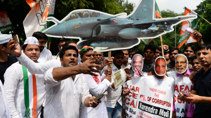 India's Modi faces calls for resignation over French jet deal