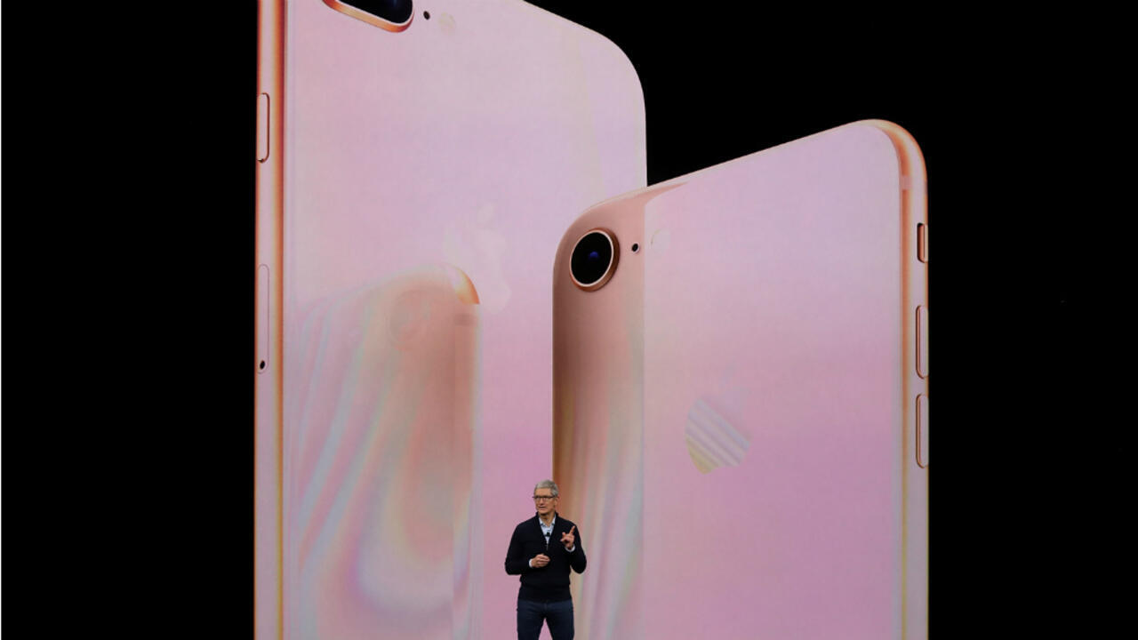 Apple unveils iPhone X, with no 'home' button - France 24