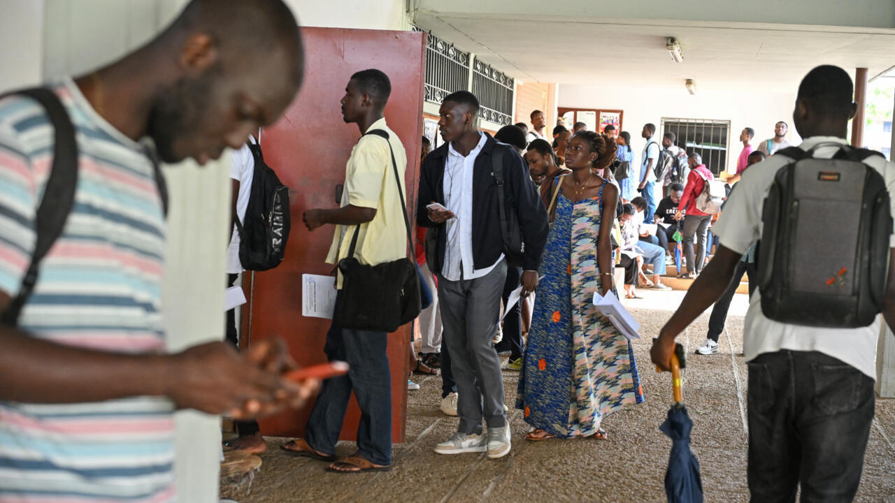 En Côte d’Ivoire, le difficile accès des jeunes aux emplois décents