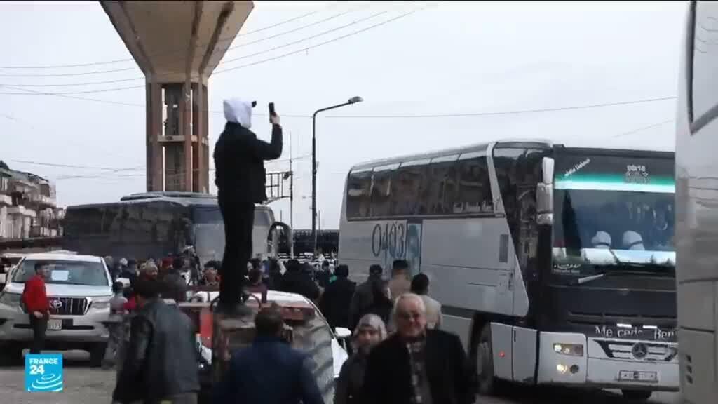 سوريا: عودة آلاف السكان لمنازلهم بعد استعادة الحكومة السيطرة على الأحياء الكردية بحلب