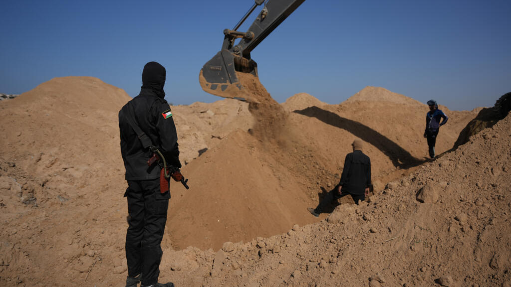 حركة "الجهاد الإسلامي" تعلن العثور على رفات رهينة إسرائيلية في قطاع غزة