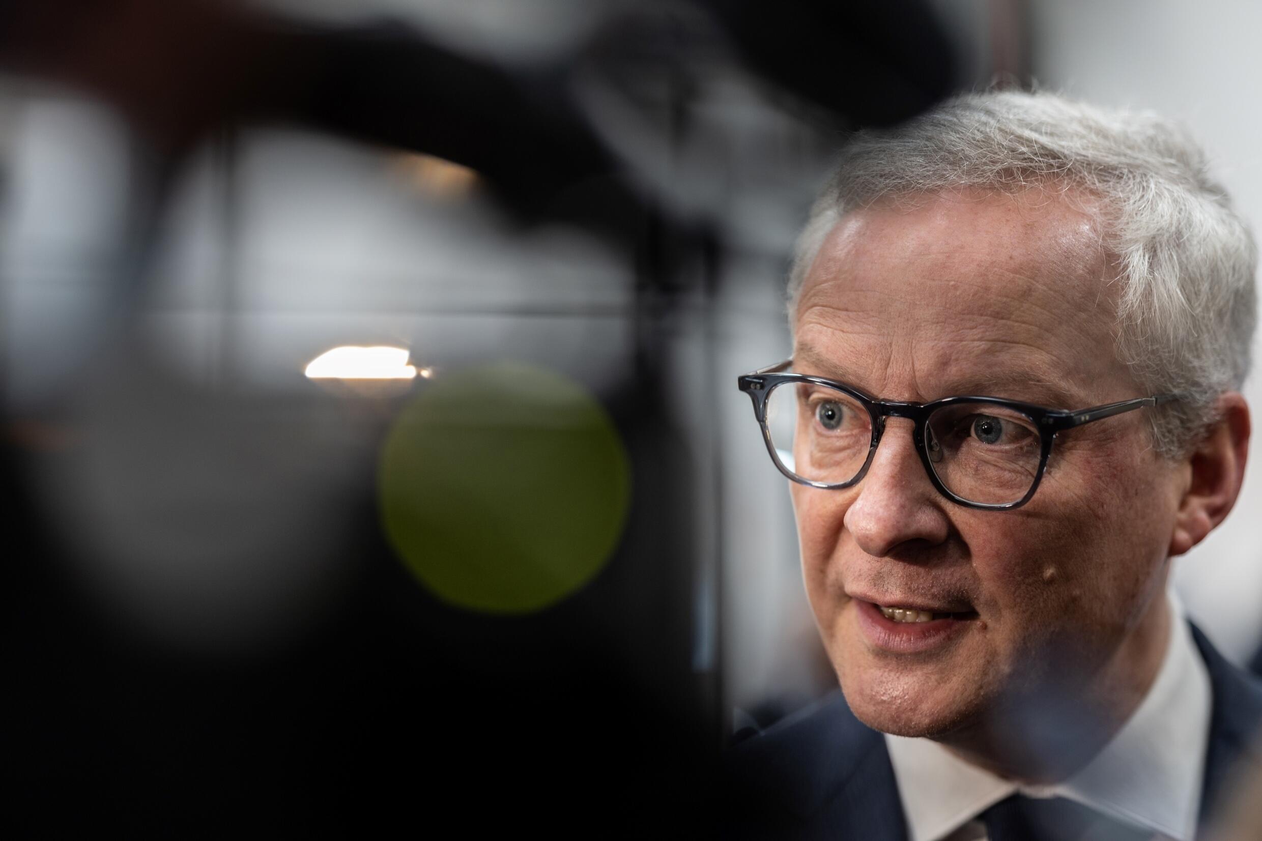 Le ministre de l'Economie et des Finances Bruno Le Maire, le 17 mai 2024, à Ergue-Gabéric, dans le Finistère