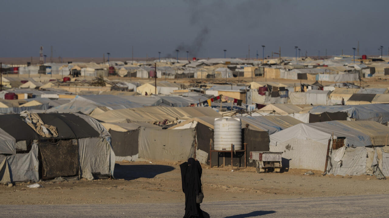 سوريا: إحباط محاولة هروب نساء وأطفال من مخيم الهول في شمال شرق البلاد