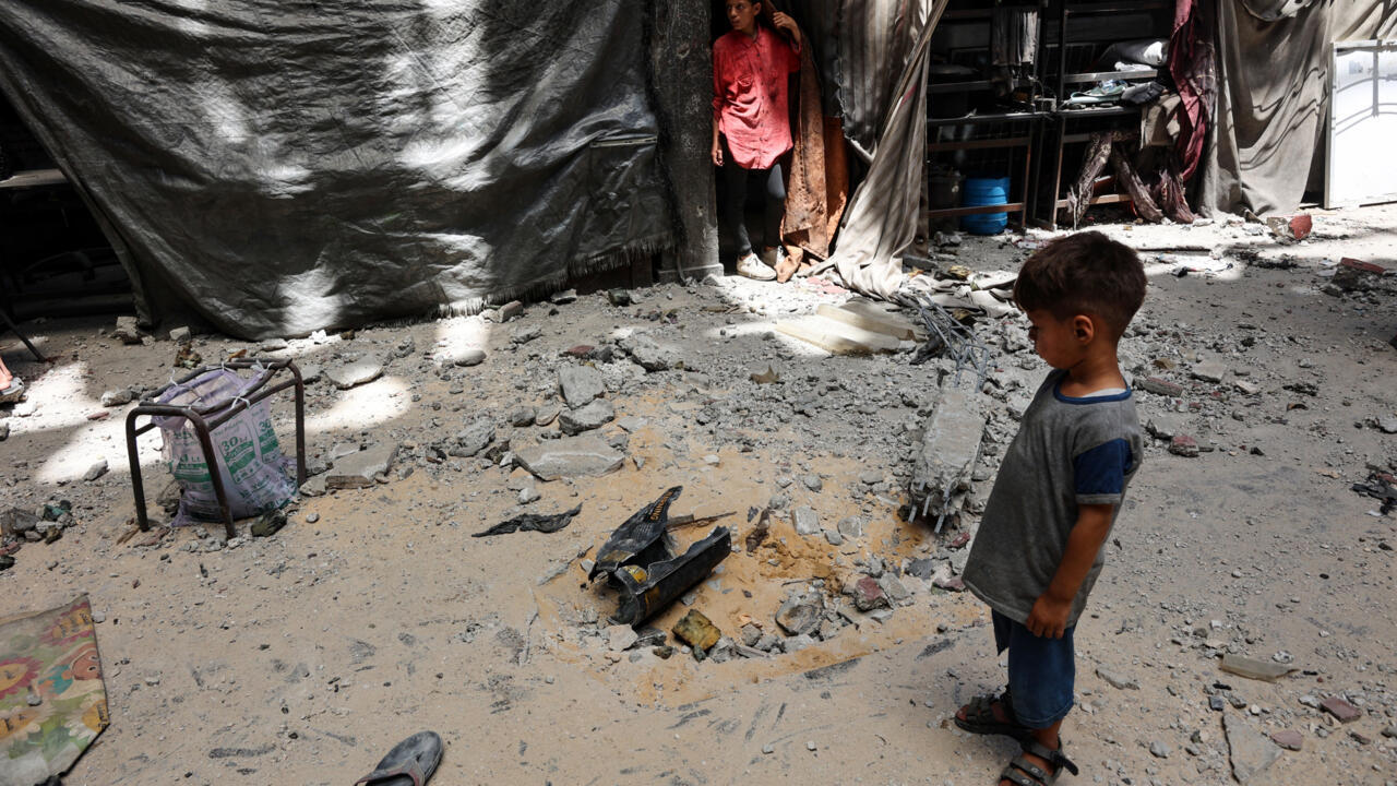 الذخائر غير المنفجرة تهديد مميت في غزة