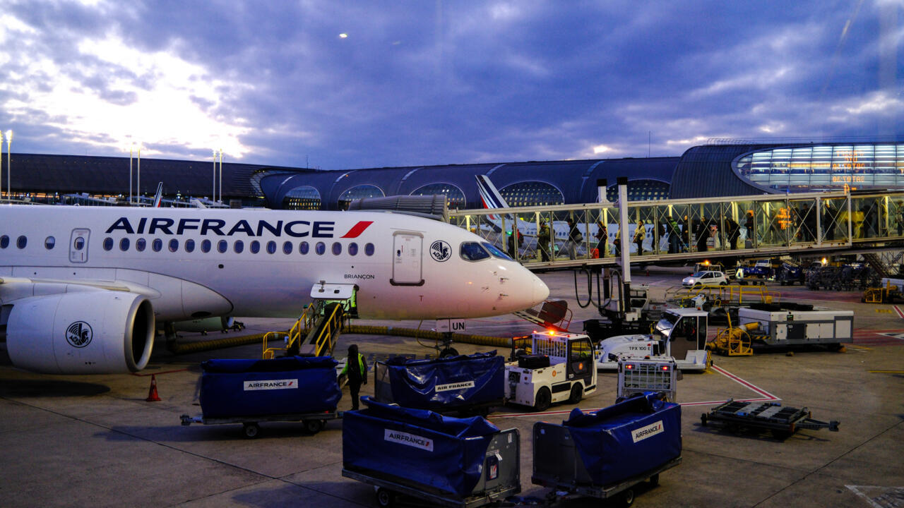 اير فرانس تعلق رحلاتها إلى دبي و"كاي ال ام" إلى الشرق الأوسط