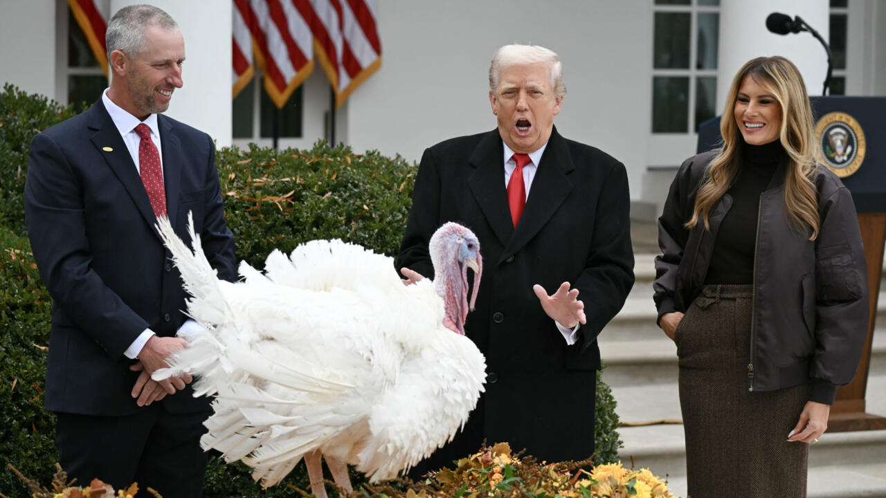 Trump turns turkey pardon into political attack on Democrats and Biden