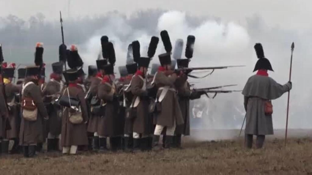 1600 amateurs d'histoire reconstituent la bataille d'Austerlitz pour la 220e année consécutive