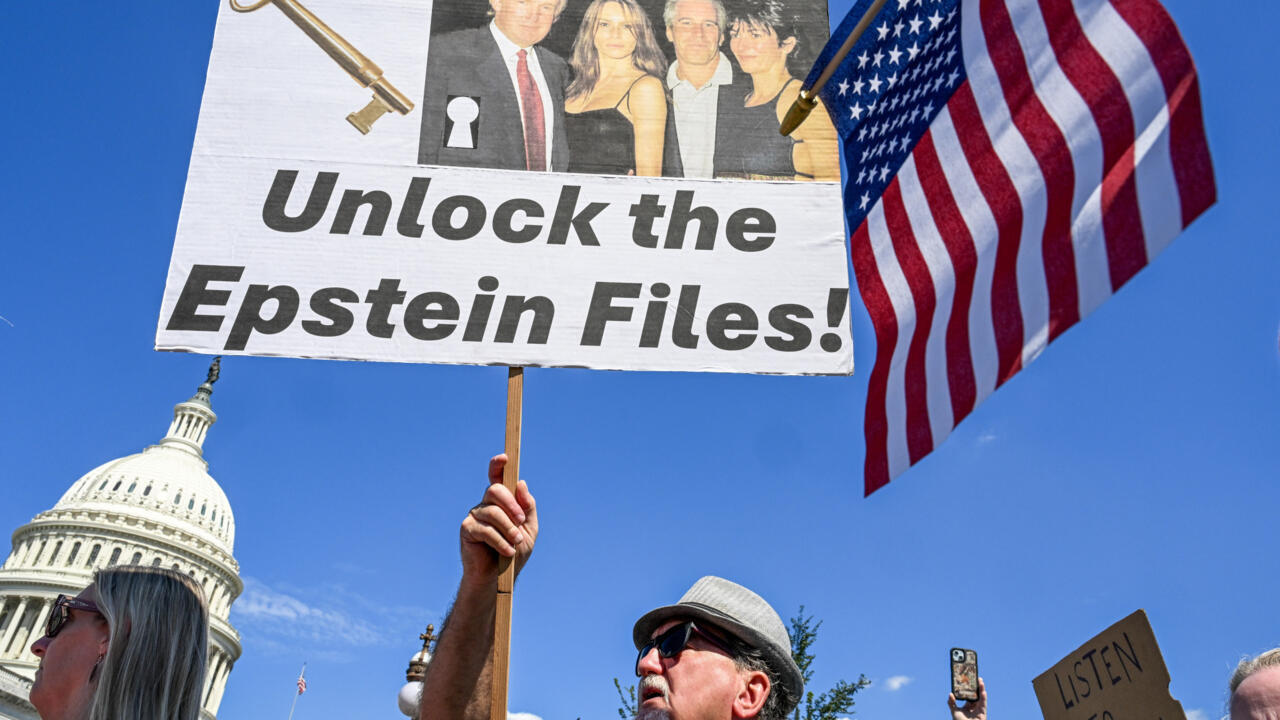Une lettre d'anniversaire écrite à Epstein et attribuée à Trump rendue publique