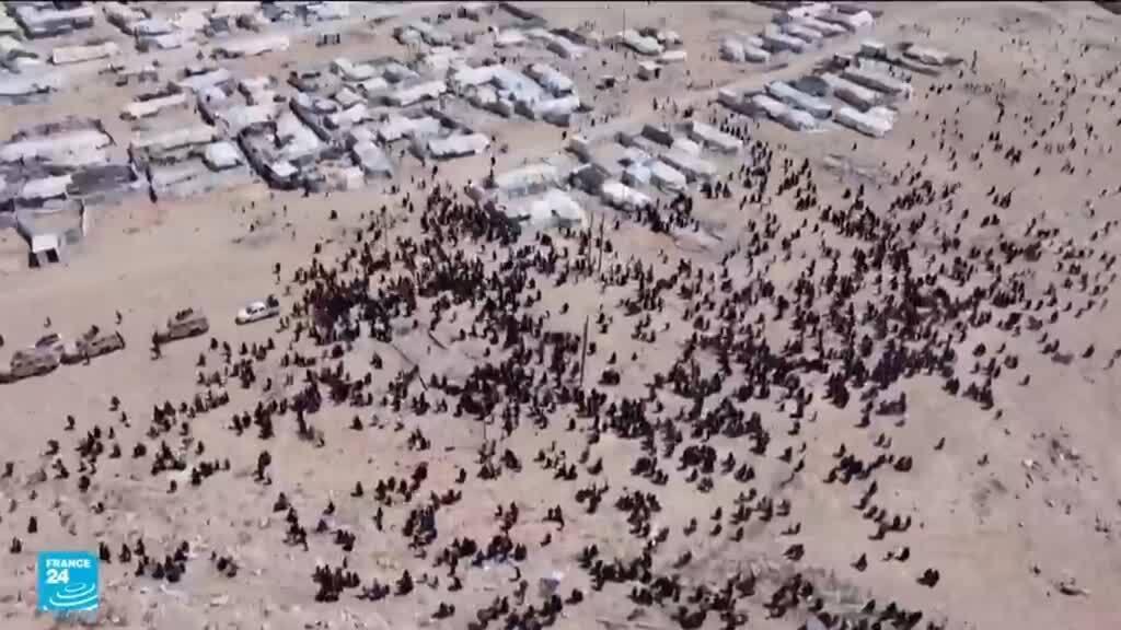 قوات الأمن السورية تدخل مخيم الهول وتعلن جاهزيتها "لاستلام سجون داعش كافة"