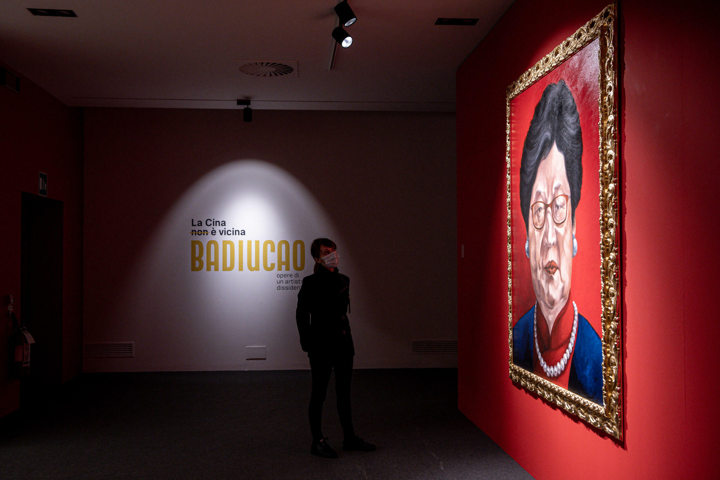 Il 12 novembre 2021 è stata esposta a Brescia una delle opere satiriche di Padyukovo.