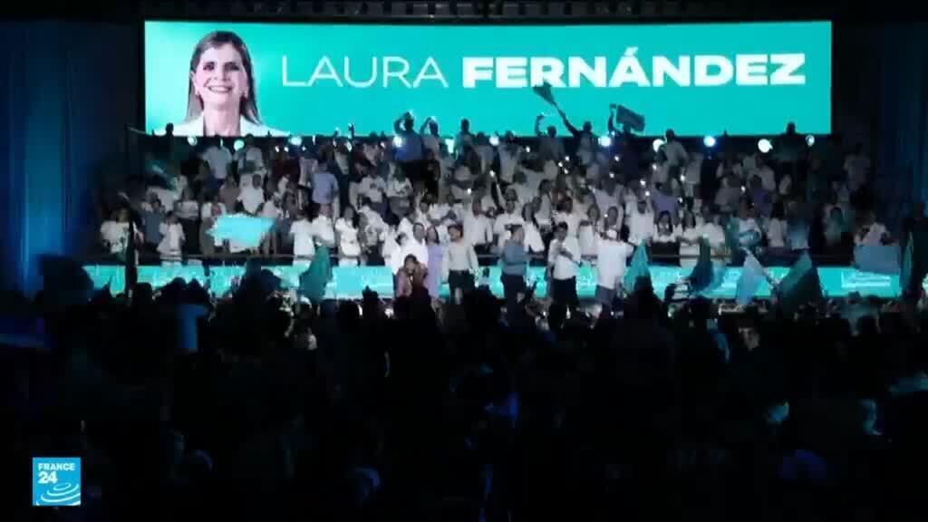 انتخابات الرئاسة في كوستاريكا: مرشحة اليمين الحاكم لورا فرنانديز تفوز من الجولة الأولى