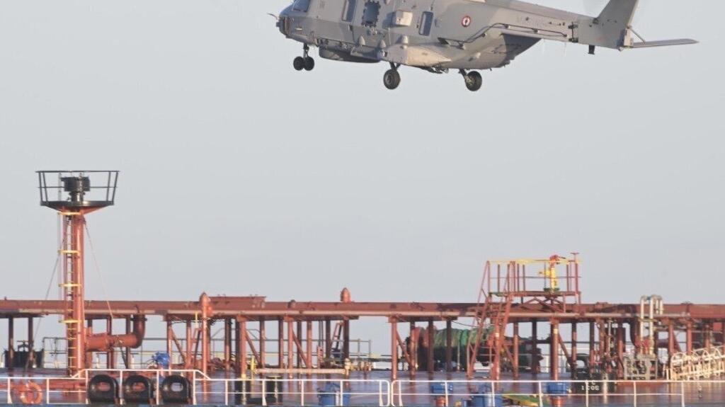 La Marine française intercepte en Méditerranée un "pétrolier en provenance de Russie"