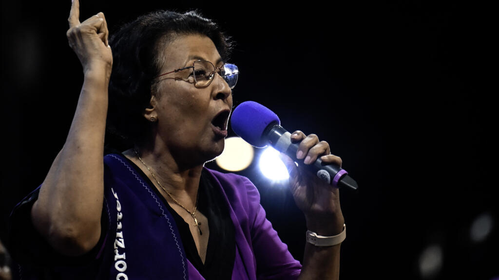 Jennifer Geerlings-Simons se convierte en la primera presidenta de Surinam, un país en auge petrolero