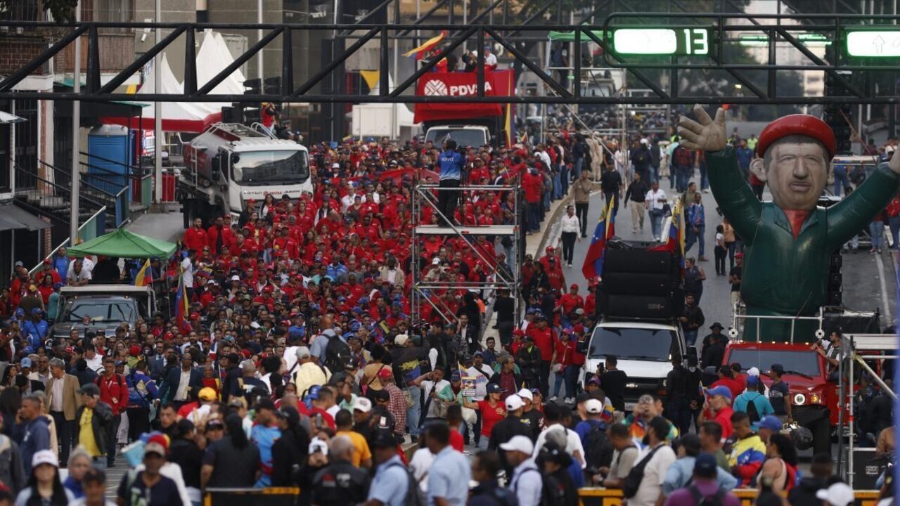 فنزويلا تفتح قطاع النفط أمام الشركات الخاصة تحت ضغط أمريكي